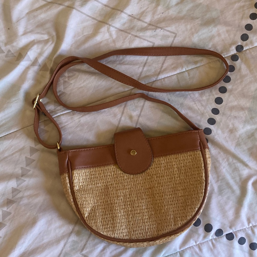 Cute Tan brown purse.